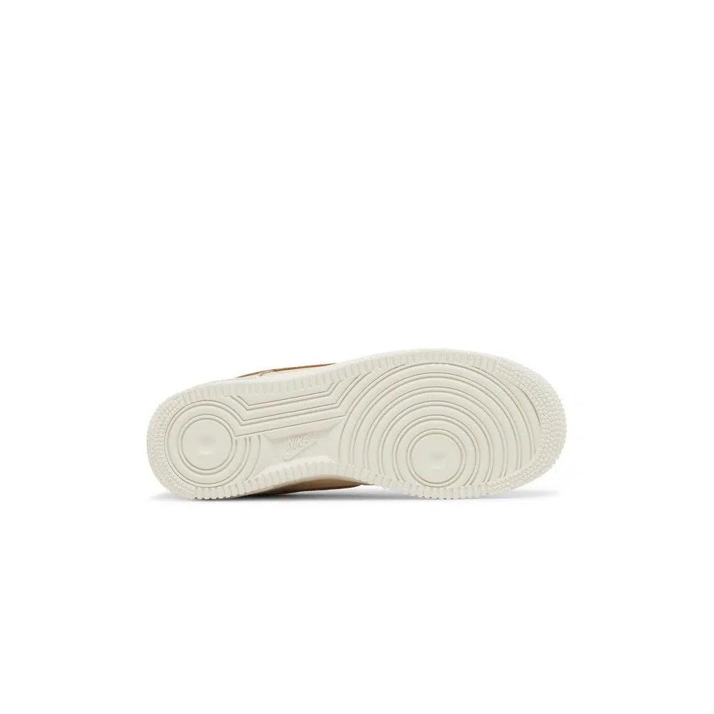 Кроссовки Nike Wmns Air Force 1 '07 Essential 'Sanddrift Gold' 4
