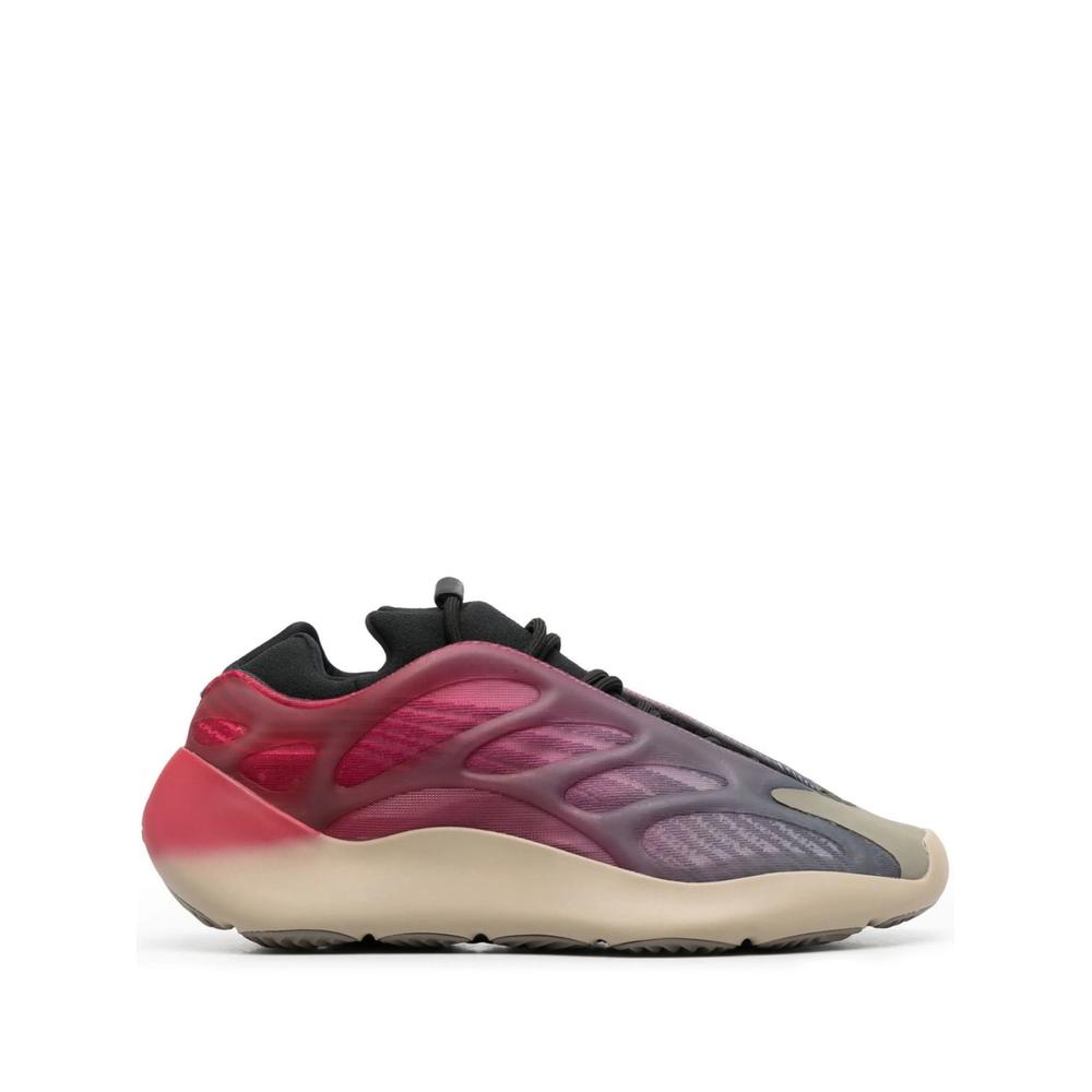 Кроссовки YEEZY 700 V3 Fade Carbon 1