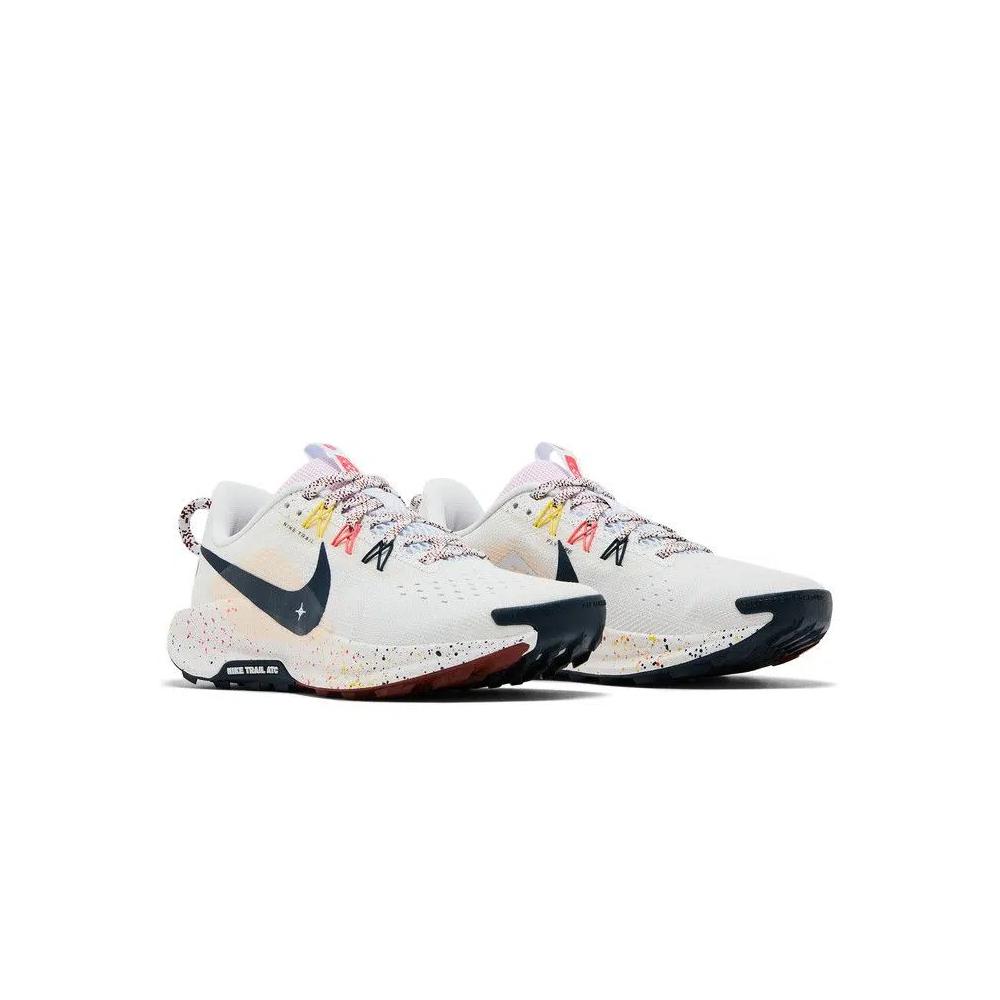 Кроссовки Nike Wmns Pegasus Trail 5 'Summit White Armory Navy' 8