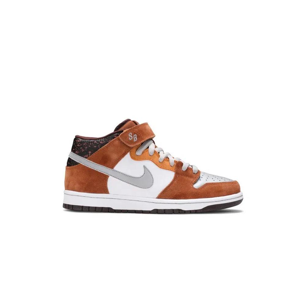 Кроссовки Nike Dunk Mid Pro SB «Fender Bass» 1