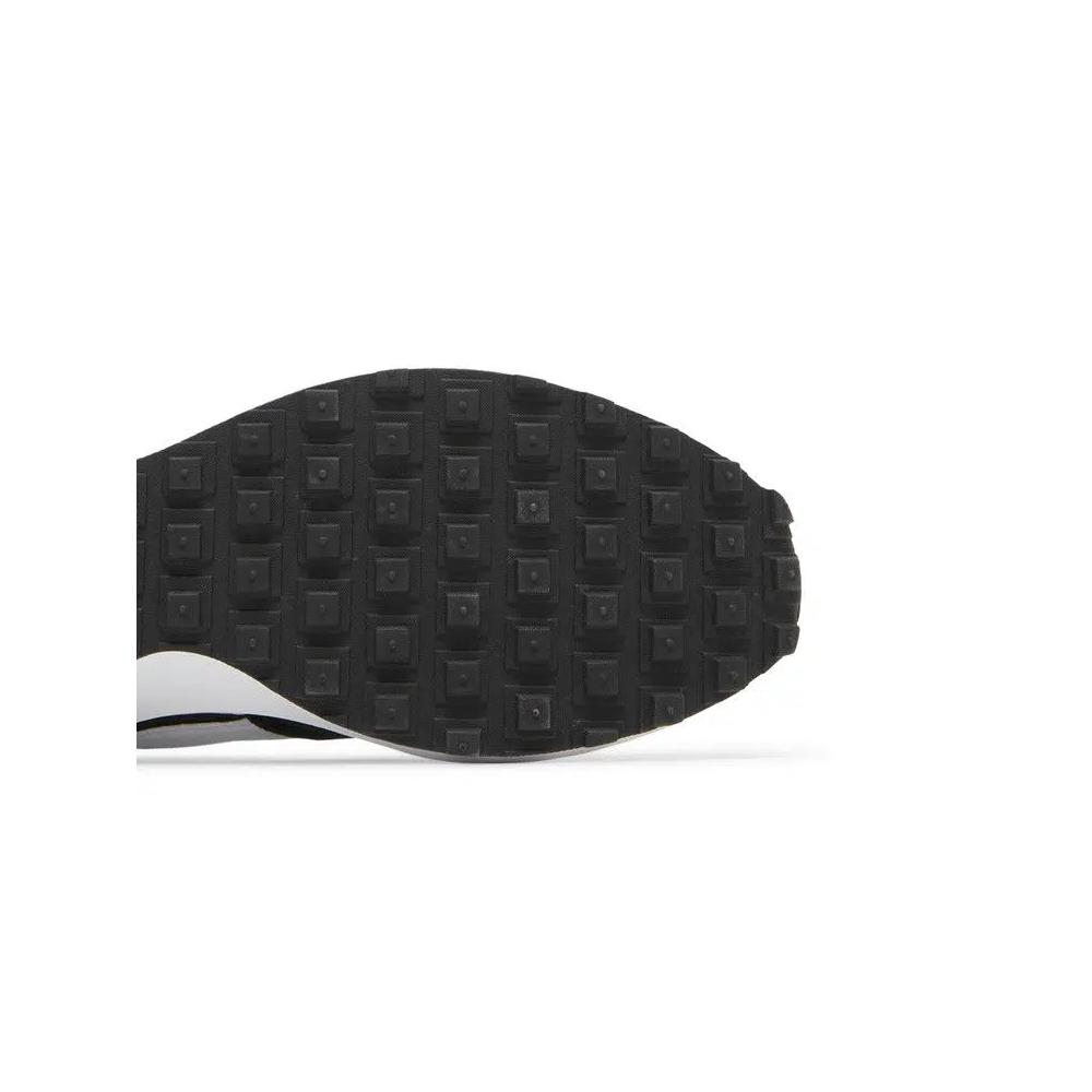 Кроссовки Nike Waffle Debut 'Black White' 5