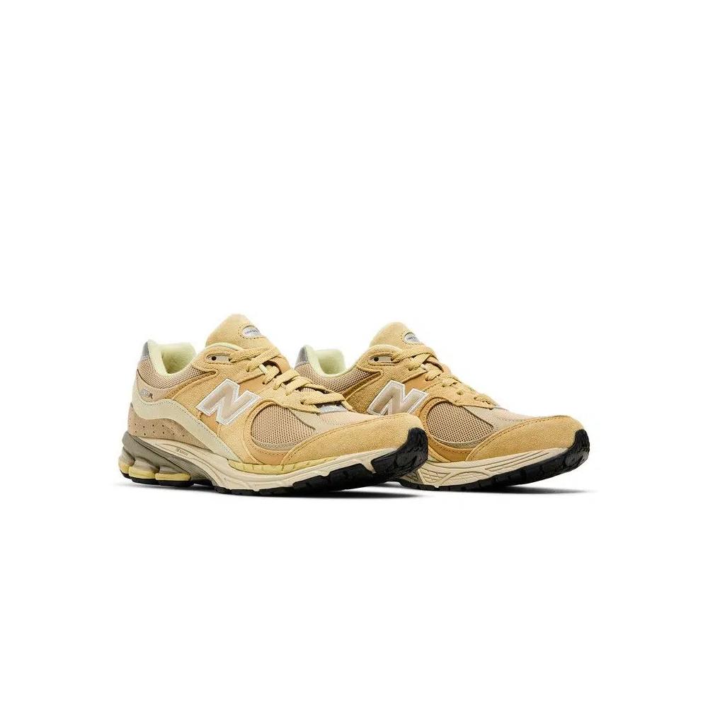 Кроссовки AURALEE x New Balance 2002R 'Sand' 8