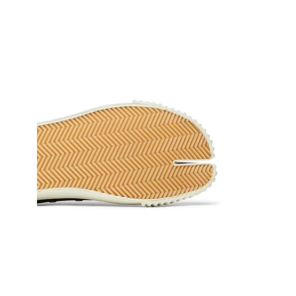 Кроссовки Maison Margiela Wmns Tabi Canvas Low 'Bianchetto' 5