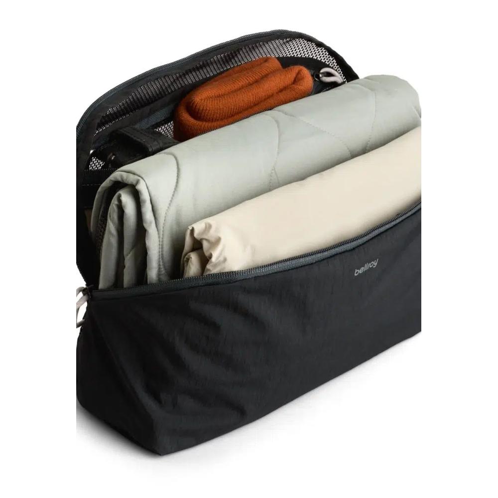 Упаковочный куб Bellroy Lite Packing Cube 6L - Черный 2