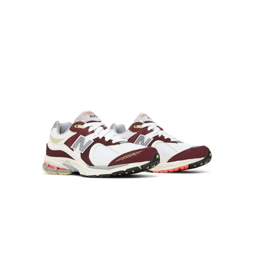 Кроссовки Up There x New Balance 2002R «Backyard Legends II» 8