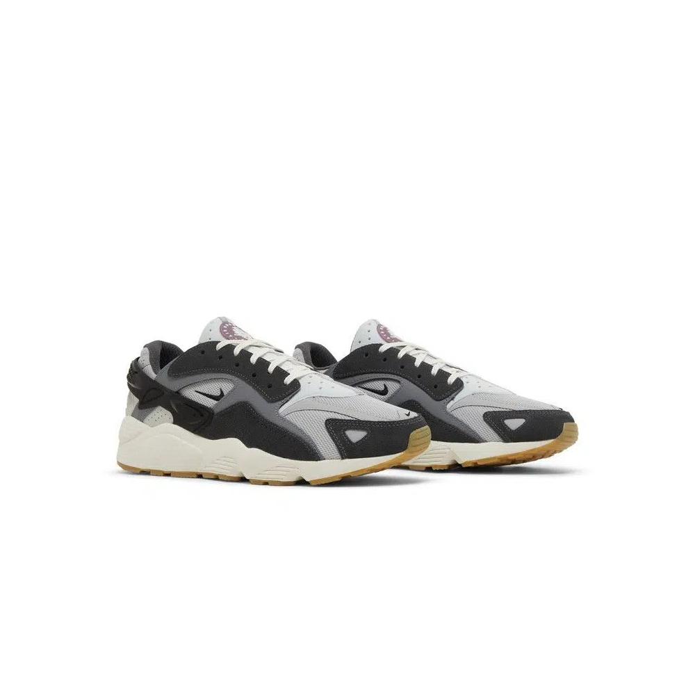 Lifestyle Беговые Nike Air Huarache Runner 'Light Smoke Grey Gum' 8