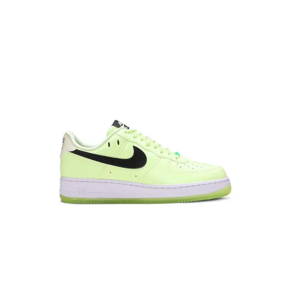 Кроссовки Nike Wmns Air Force 1 '07 LX 'Barely Volt' 1