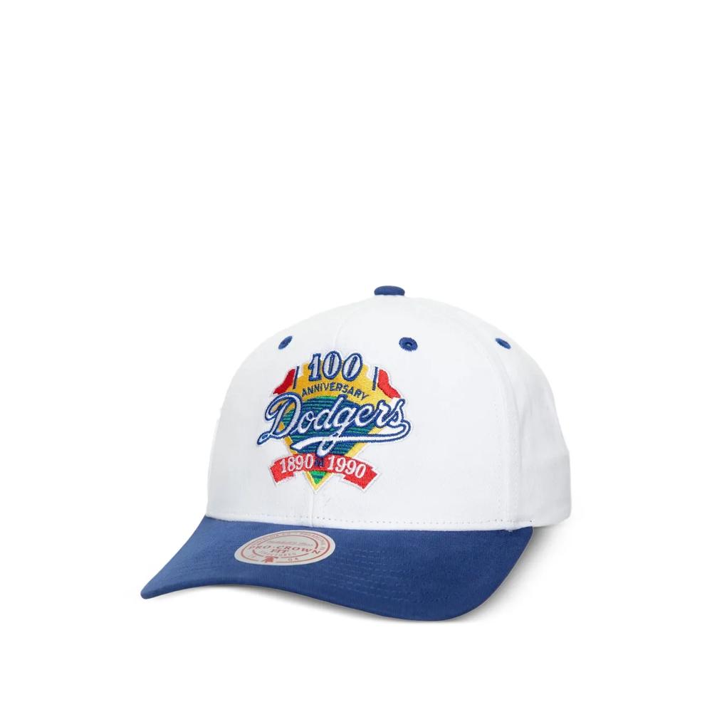 Кепка с вышивкой из коллаборации с Los Angeles Dodgers 1