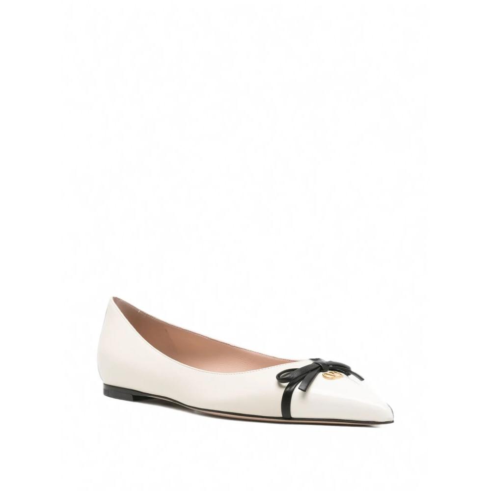 VLogo Pointy leather pumps 2