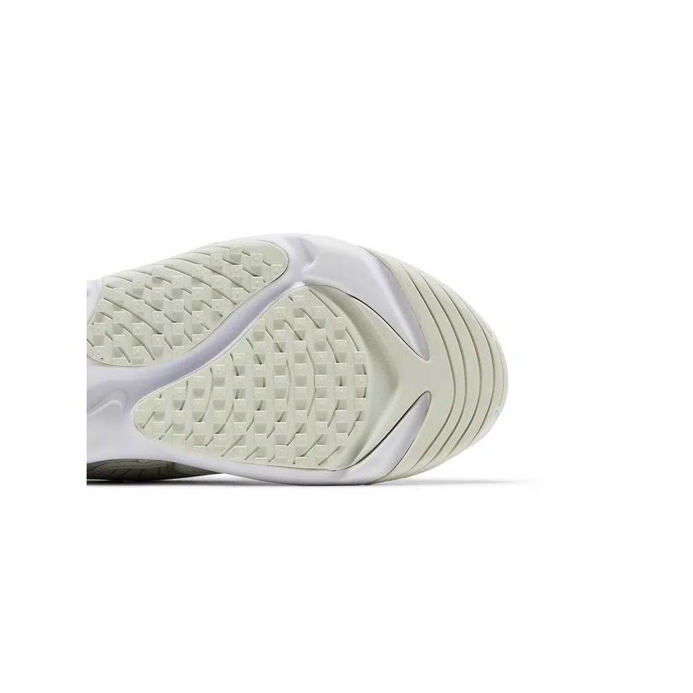 Кроссовки Nike Wmns Zoom 2K 'White Barely Volt' 5