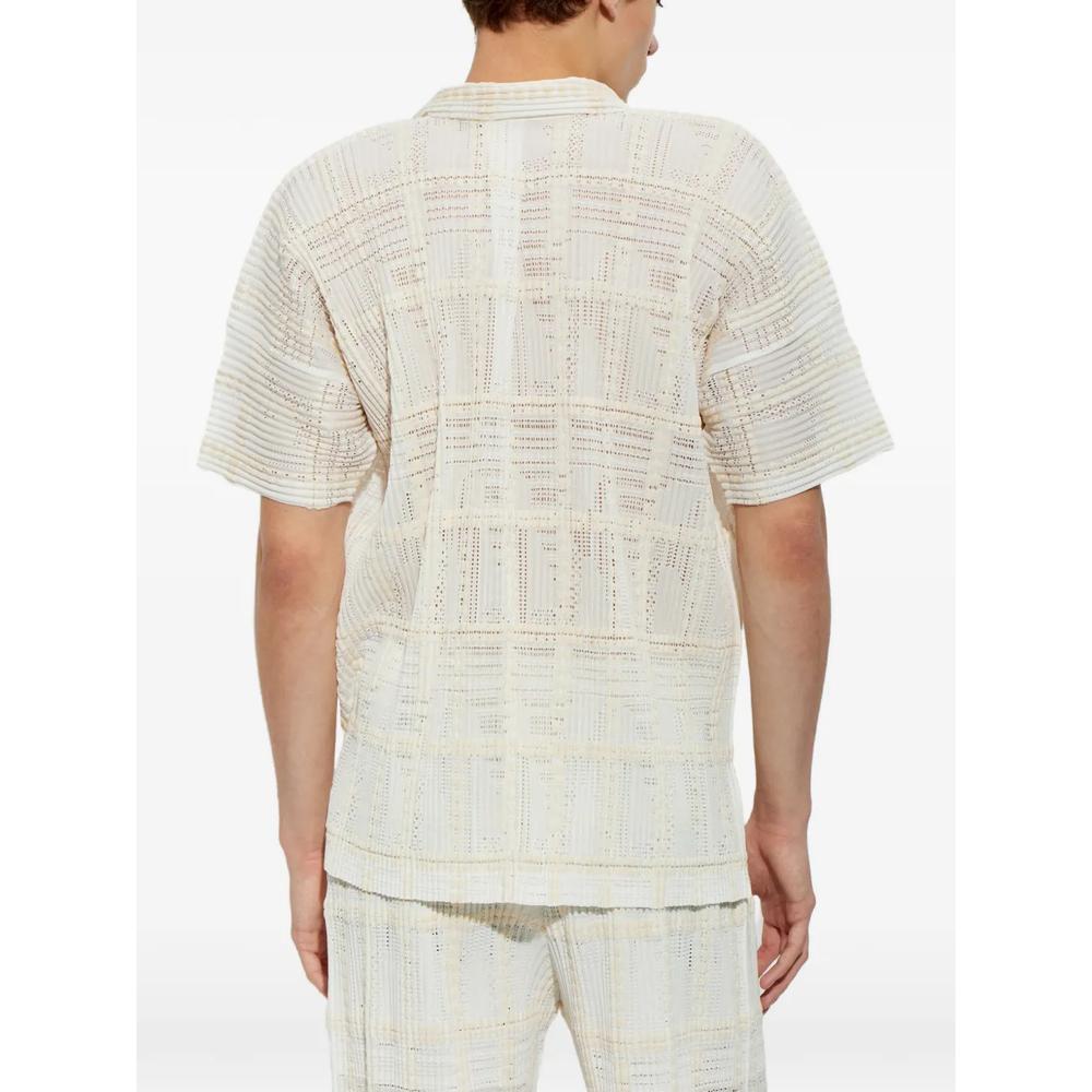 check-pattern shirt 4