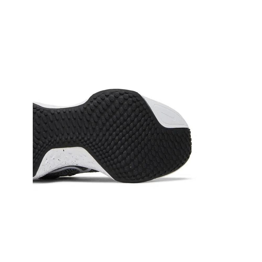 Кроссовки Nike Wmns ZoomX Invincible Run Flyknit 'White Black' 5