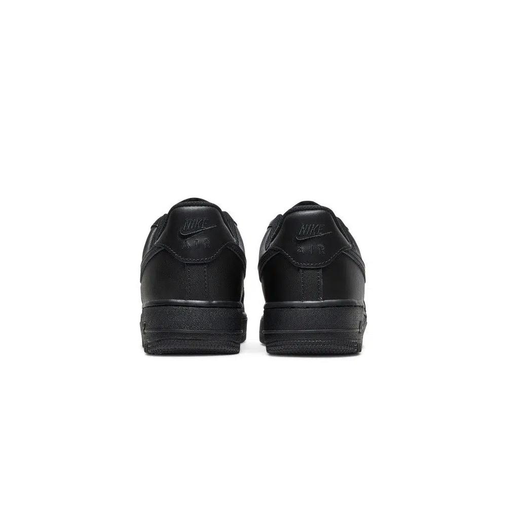 Кроссовки Nike Wmns Air Force 1 '07 'Triple Black' 6