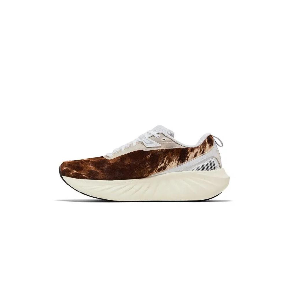 Кроссовки Wmns Nordstrom x Saucony Triumph 22 'Brindle' 3