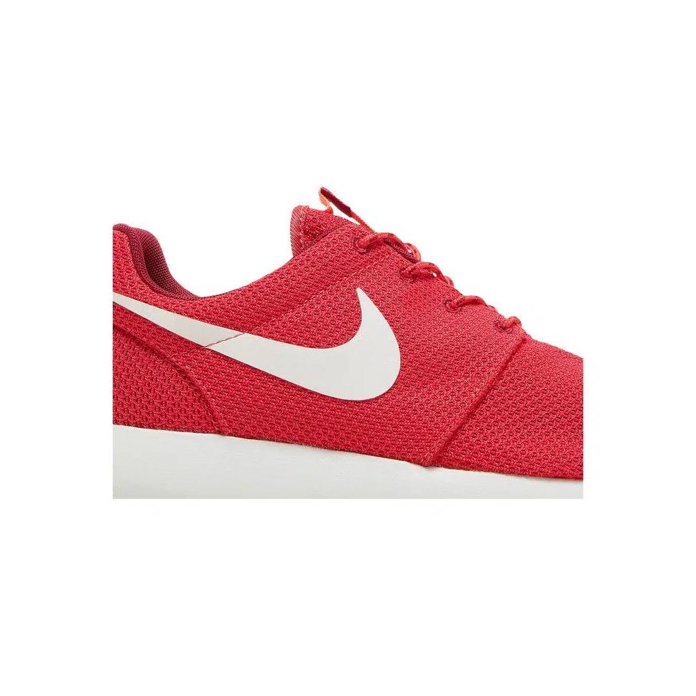 Бутсы Nike Wmns Roshe Run 2