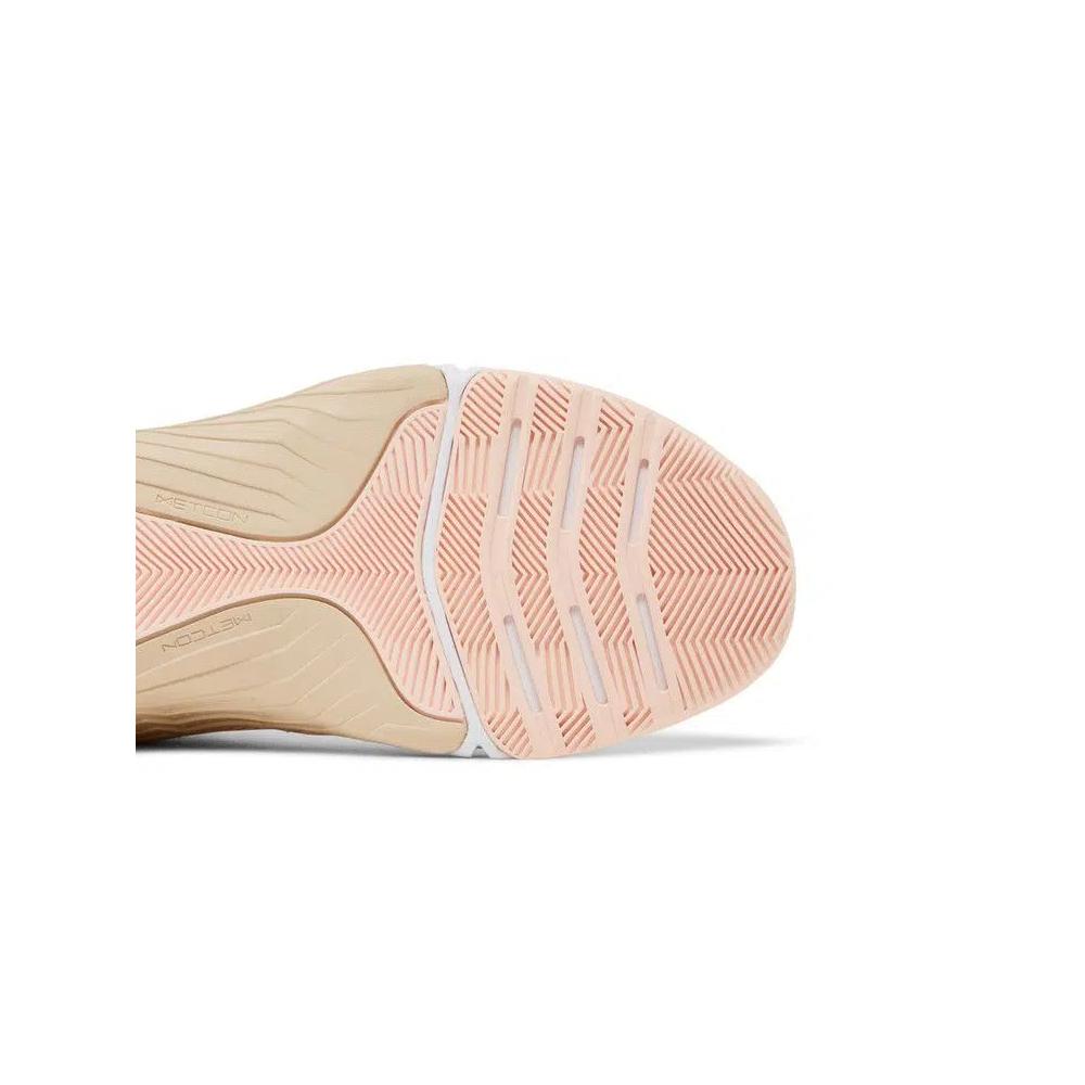 Кроссовки Nike Wmns Metcon 8 'Light Soft Pink Metallic Silver' 5