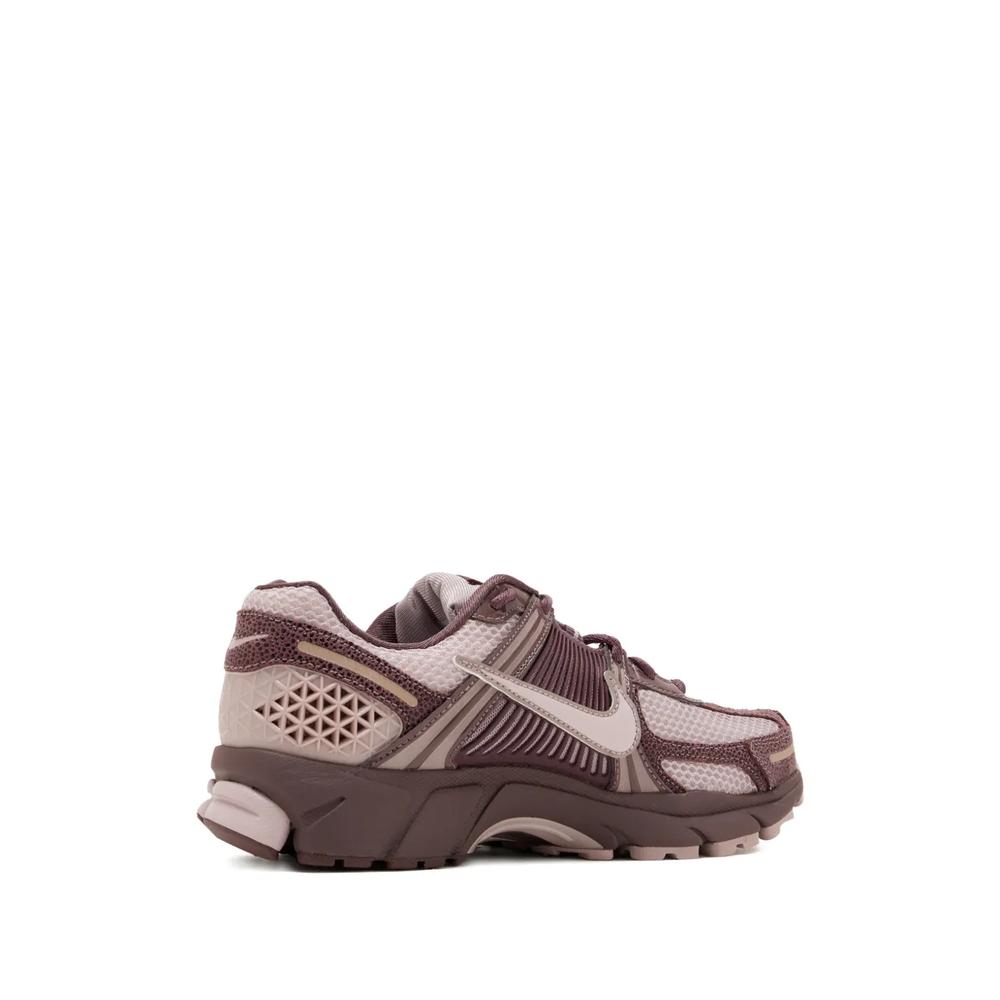 Кроссовки Zoom Vomero 5 2