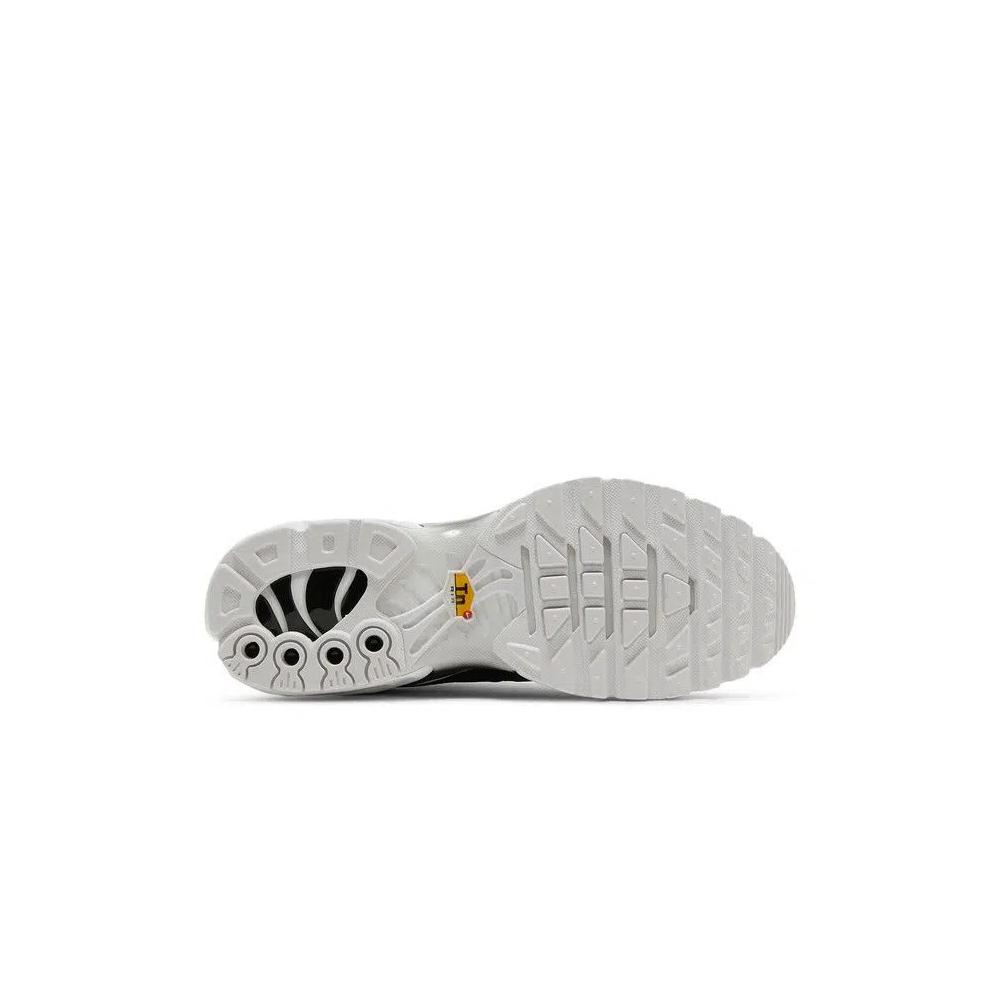 Кроссовки Nike Wmns Air Max Plus 'Black White' 4