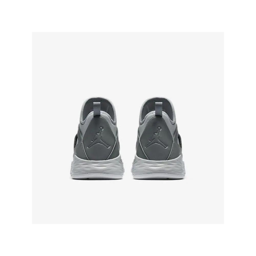 Кроссовки Air Jordan Formula 23 'Cool Grey' 4