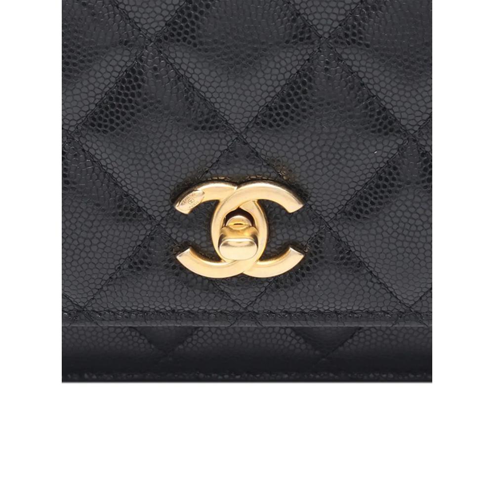 Стеганая сумка через плечо Twist Your Buttons Wallet on Chain (2021-2026 годы) 2