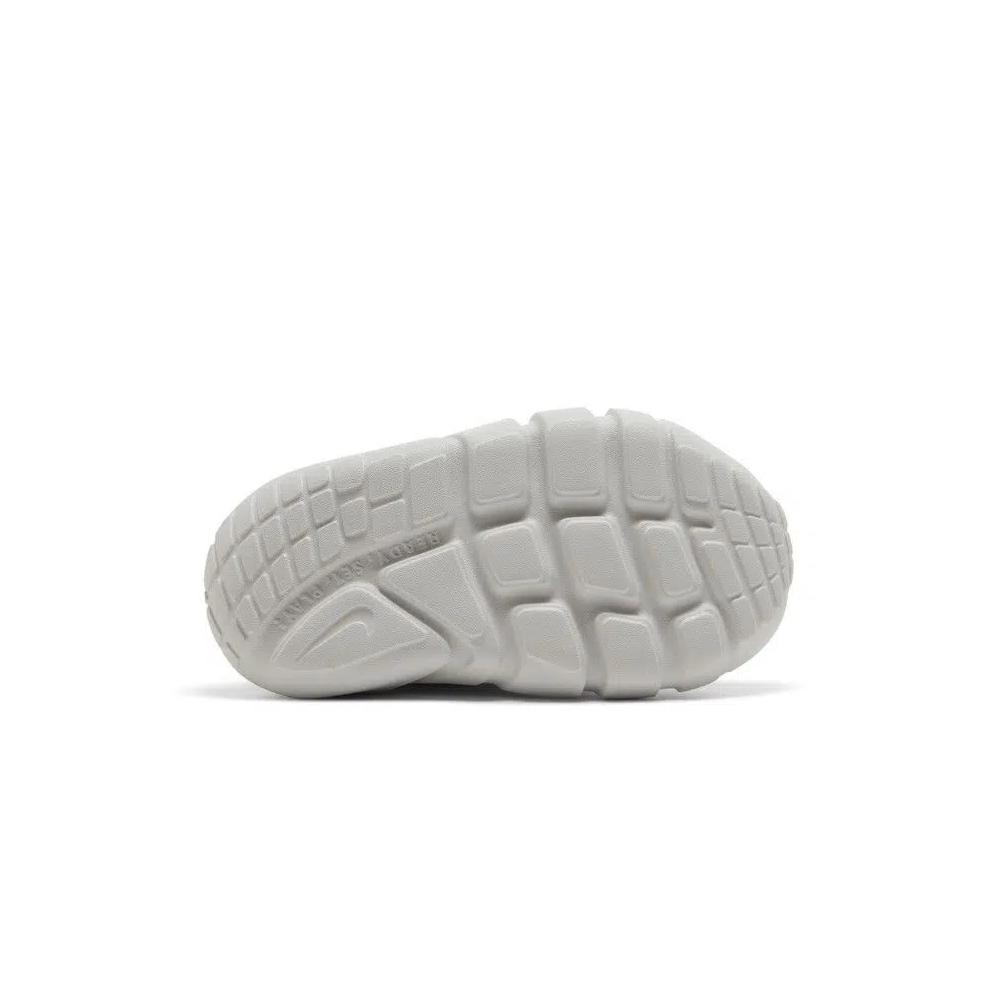 Кроссовки Nike Flex Runner 2 Lil TD 'Pawprints' 4