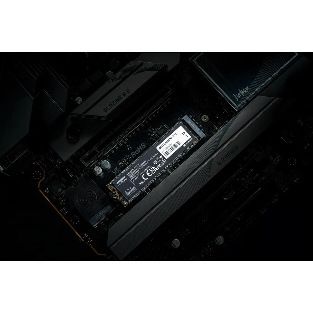 Klevv CRAS C715 1TB PCIe 3.0 NVMe M.2 SSD 7