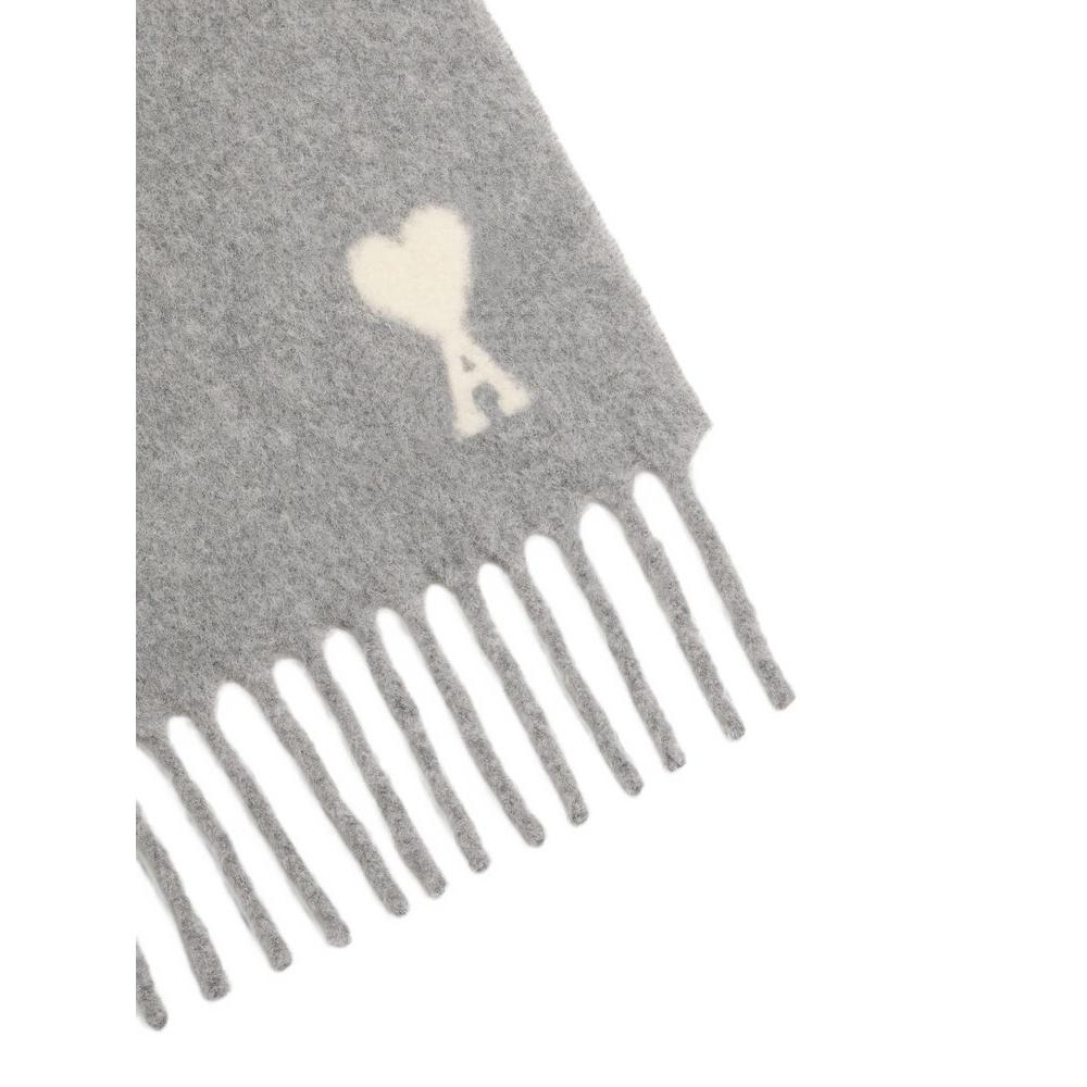 grey alpaca scarf with Ami de Coeur 2