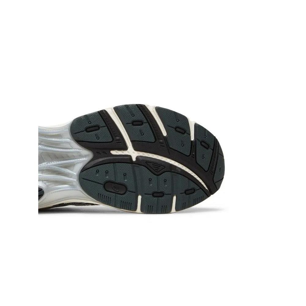 Беговые кроссовки Kith x ASICS GT 2160 'Cream Scarab' 2023 5