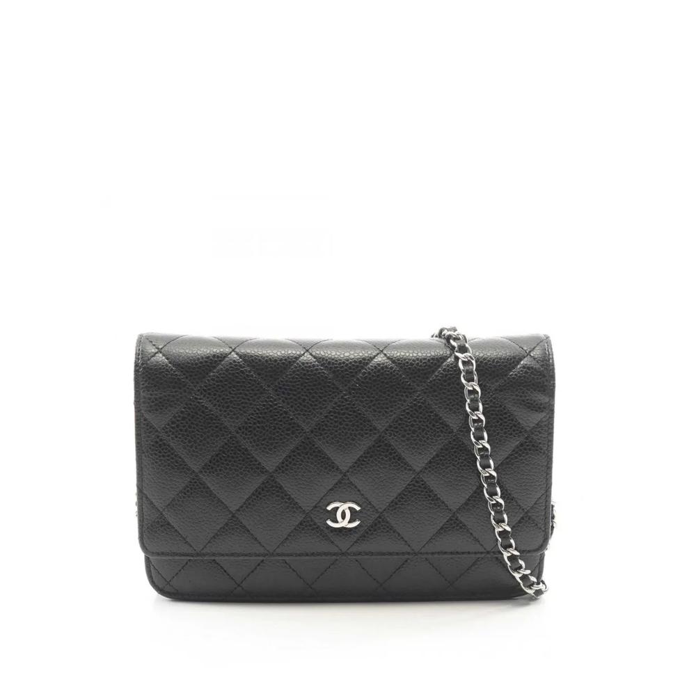 Сумка через плечо CC Quilted Caviar Wallet on Chain (2018 год) 1
