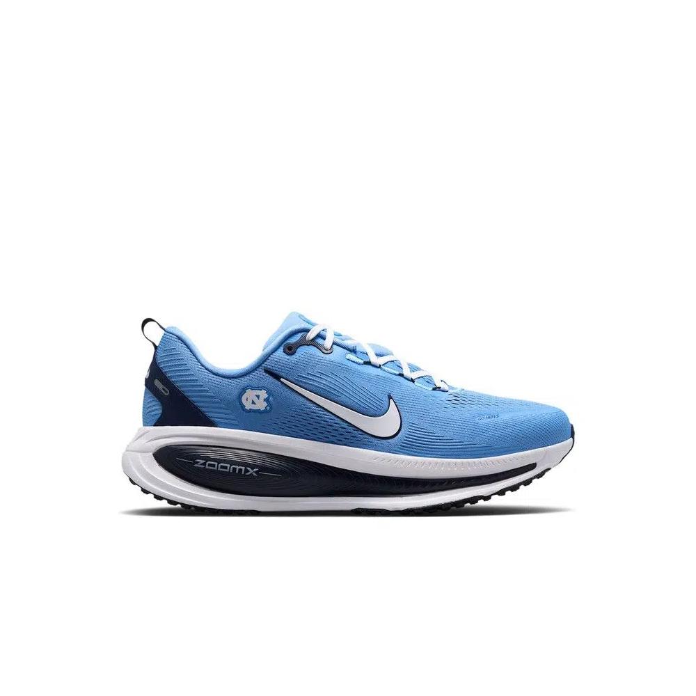 Кроссовки NCAA x Nike Vomero 18 'UNC' 1
