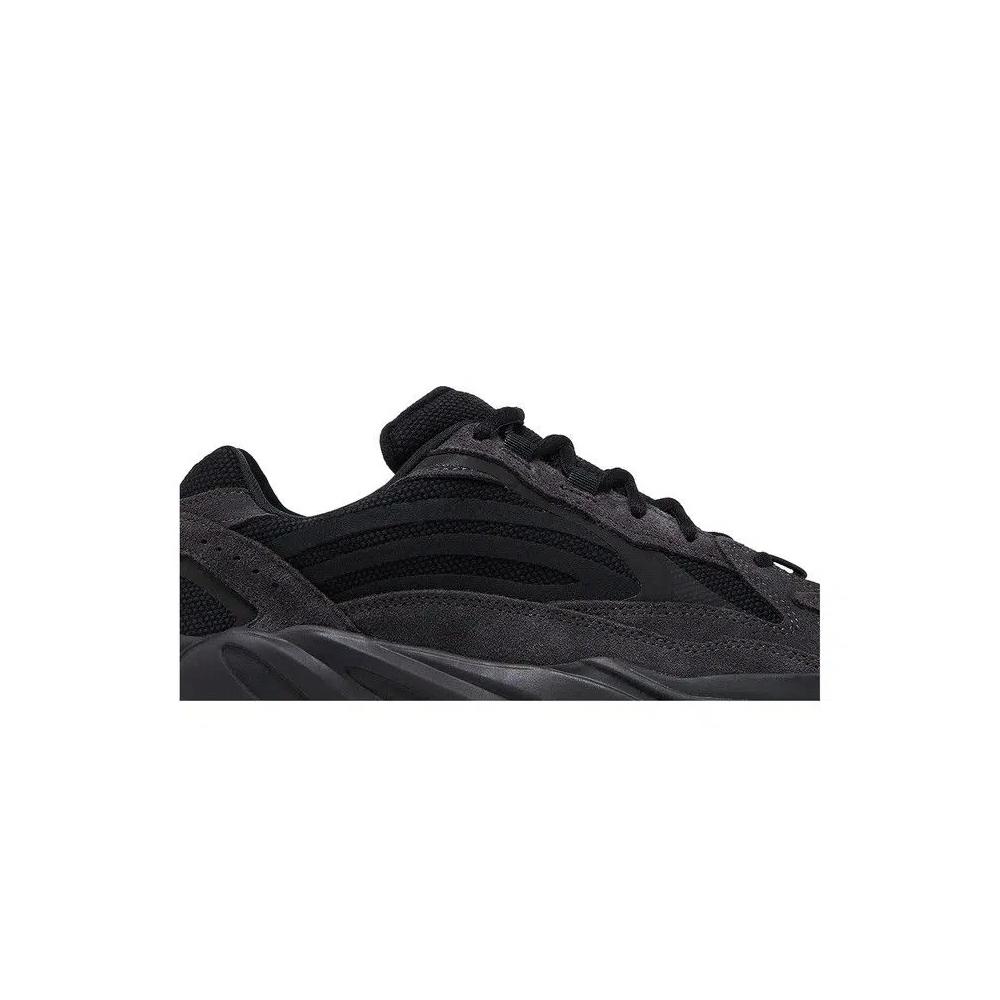 Кроссовки adidas Yeezy Boost 700 V2 'Vanta' 2024 2