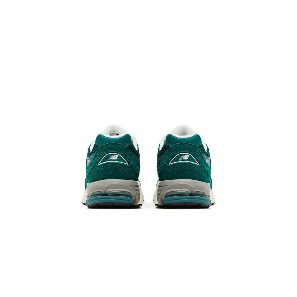 Кроссовки New Balance 2002R Big Kid 'Marsh Green' 6