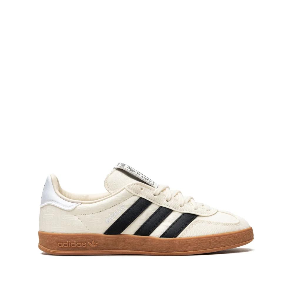 Кроссовки Gazelle Indoor из коллаборации с Dorophy Tang 1