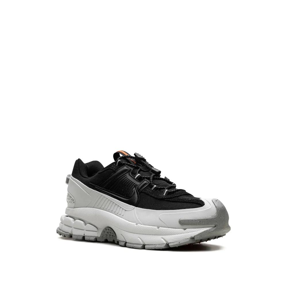 Кроссовки Zoom Vomero 5 Roam Black/Light Silver 2