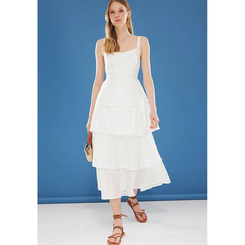 Платье с вышивкой и деталью-завязкой 1