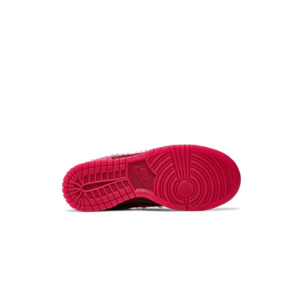 Кроссовки Nike Wmns Dunk Low 'Valentine's Day' 4