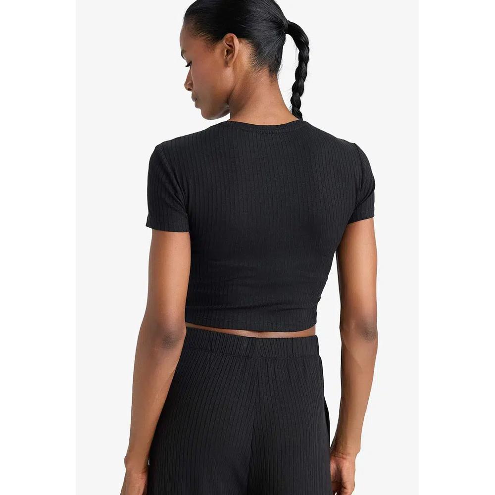 Спортивный топ Active Crop Top 2
