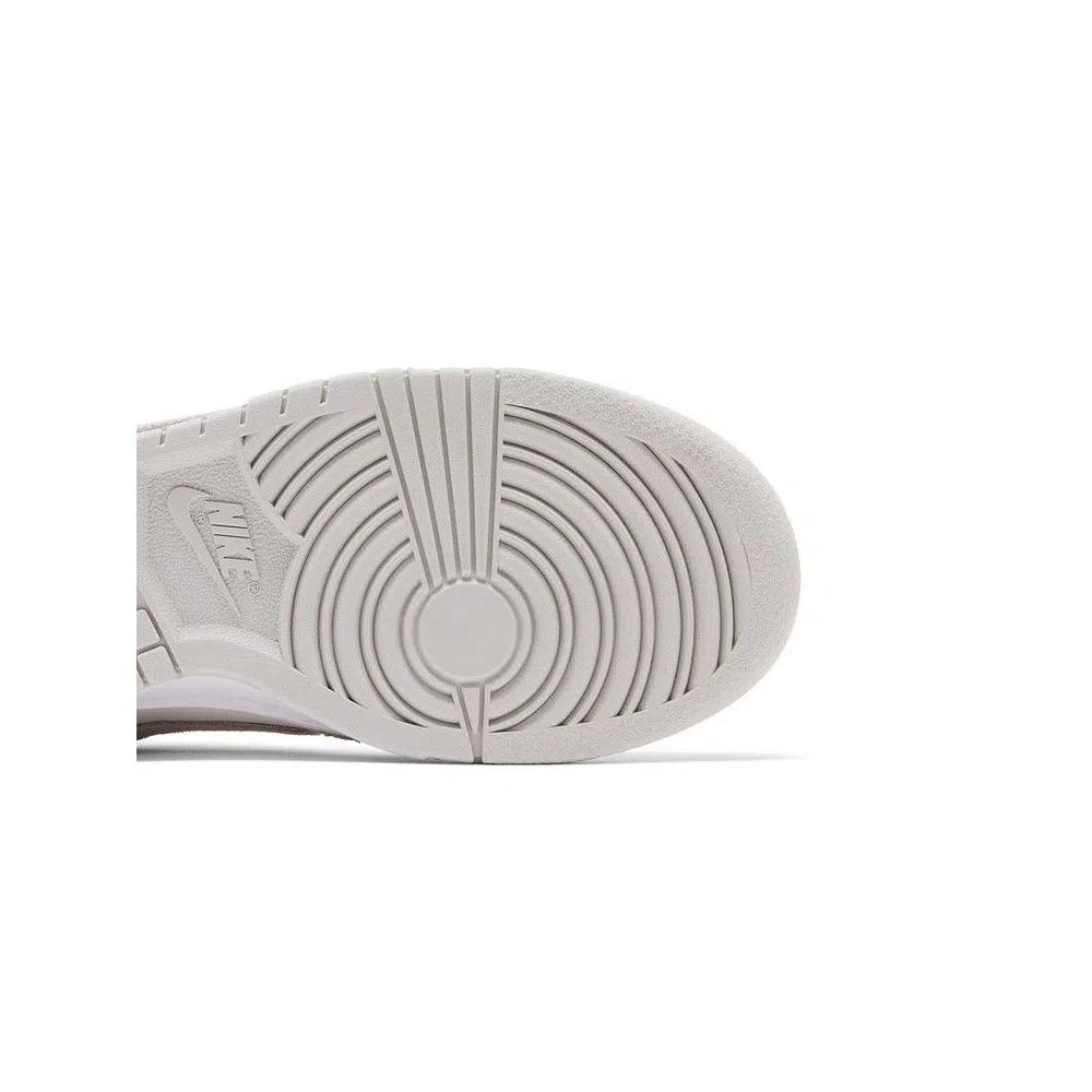Кроссовки Nike Wmns Dunk Low SE 'Sail White Metallic Silver' 5