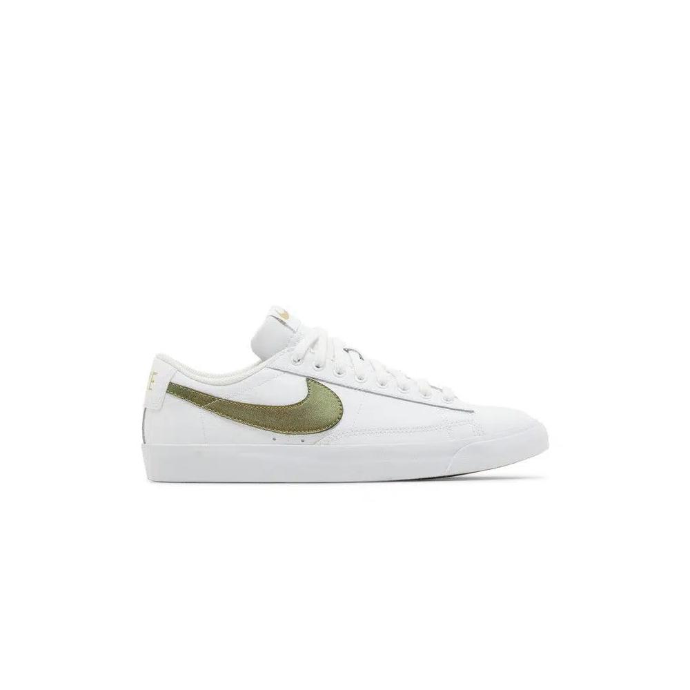 Кроссовки Nike Blazer Low Premium 'White Metallic Gold' 1