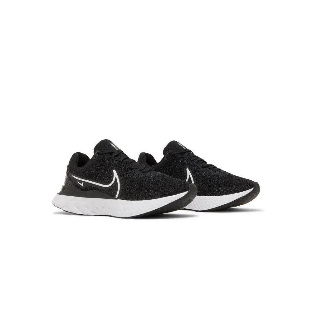 Кроссовки Nike Wmns React Infinity Run Flyknit 3 'Black White' 8