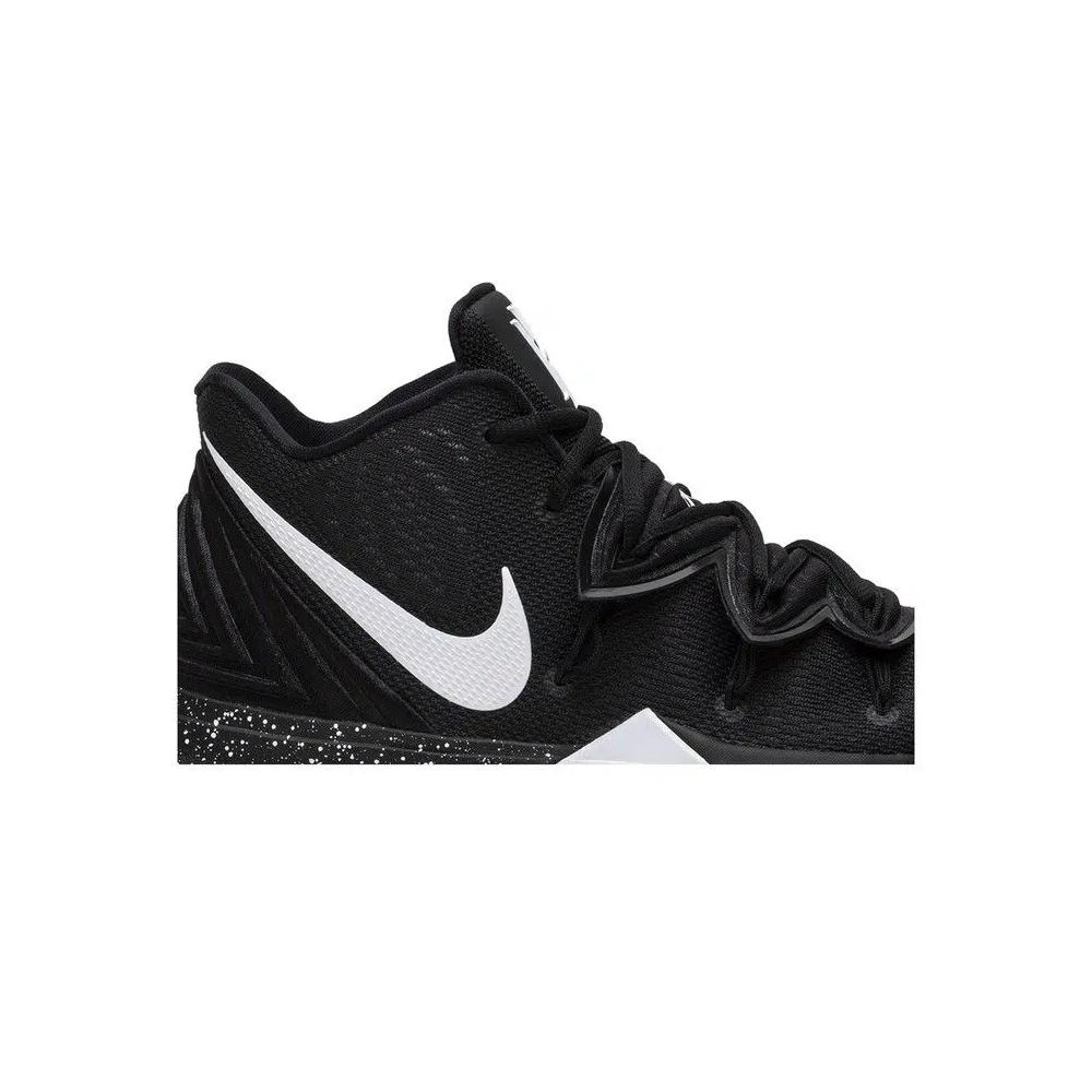 Кроссовки Nike Kyrie 5 'Black Magic' 2
