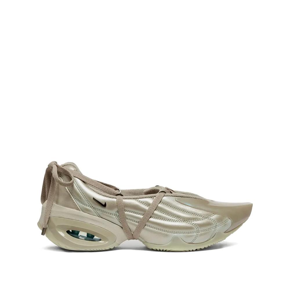 Кроссовки Air Max Muse из коллаборации с KNWLS 1