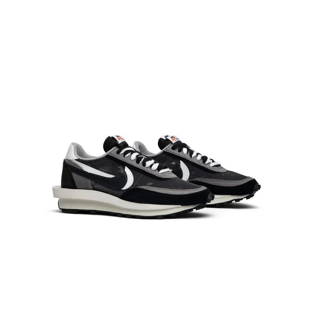 Кроссовки sacai x Nike LDWaffle 'Black' 8