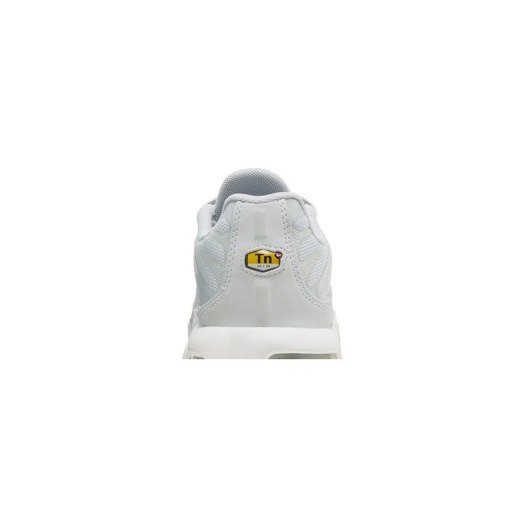 Кроссовки Nike Air Max Plus GS 'Aura White' 7