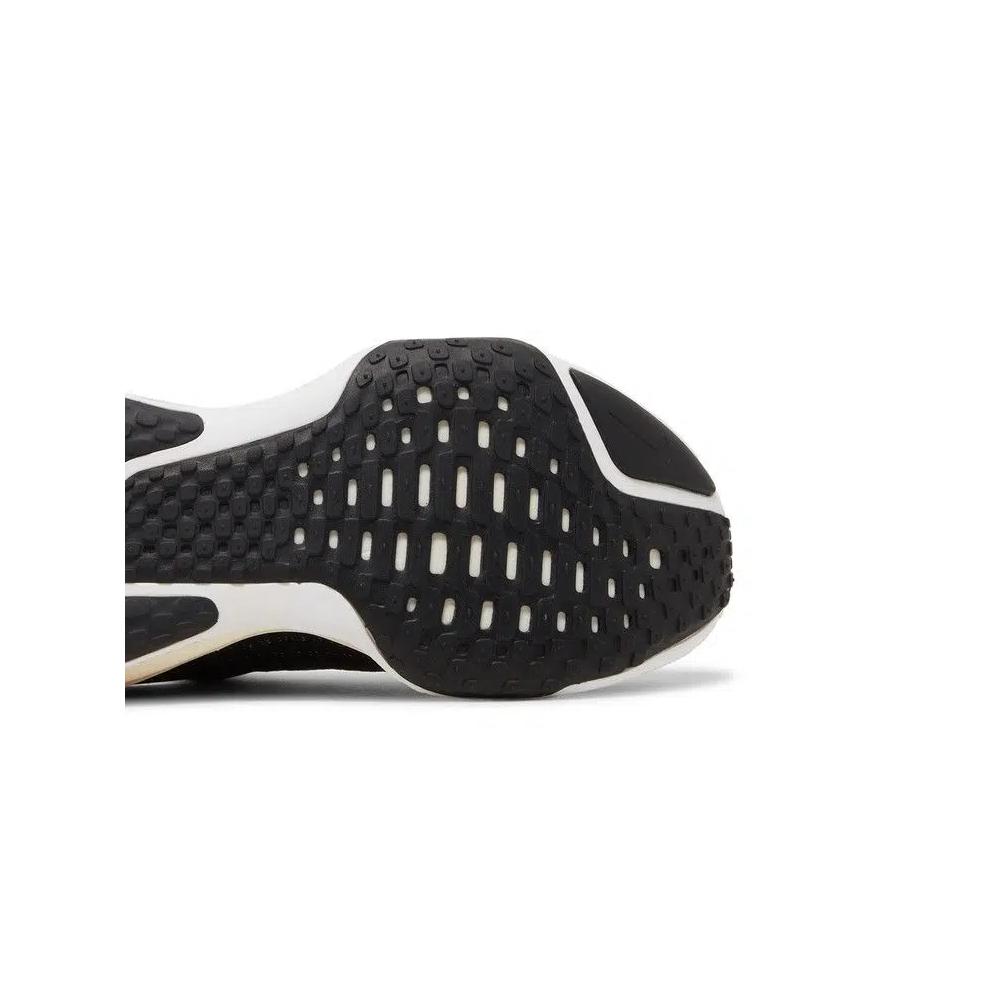 Кроссовки Nike ZoomX Invincible Run Flyknit 3 'Black White' 5
