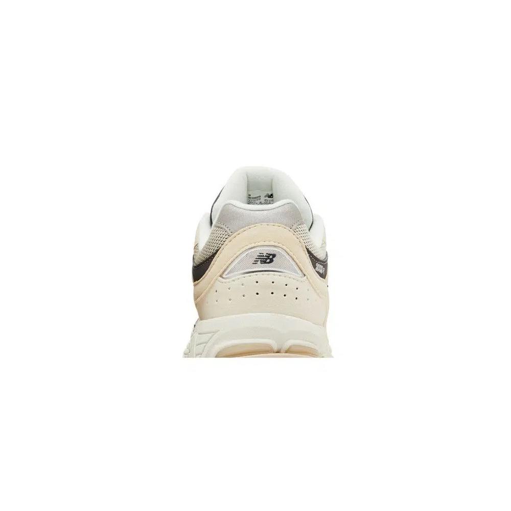 Кроссовки New Balance 2002R Big Kid 'Sandstone Magnet' 7