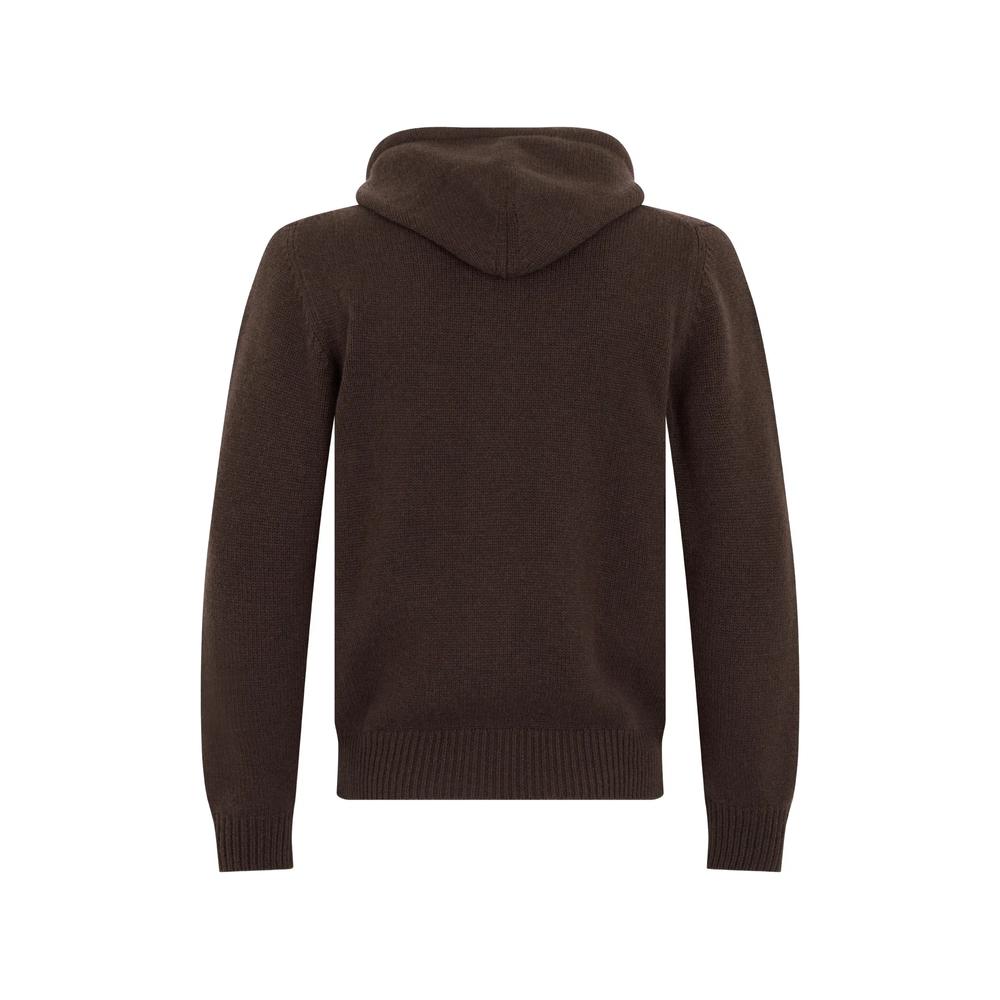 zip-up hoodie 2
