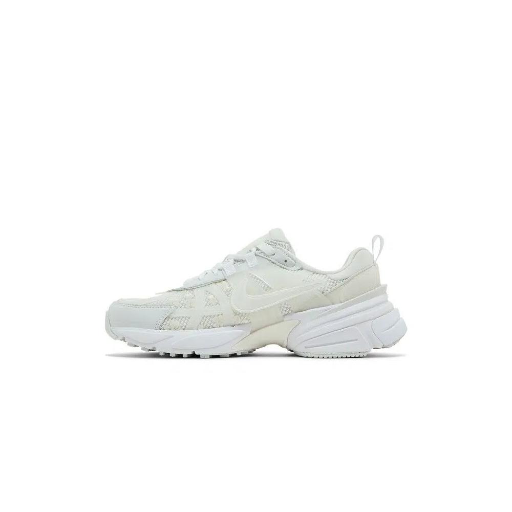 Кроссовки Nike Wmns V2K Run 'Summit White' 3