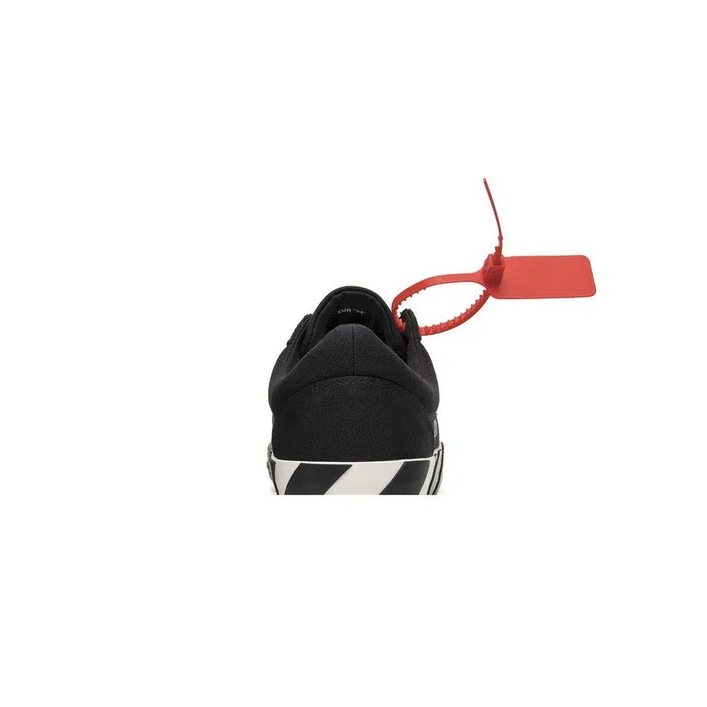 Кроссовки Off-White Vulc Low Top 'Black' 7