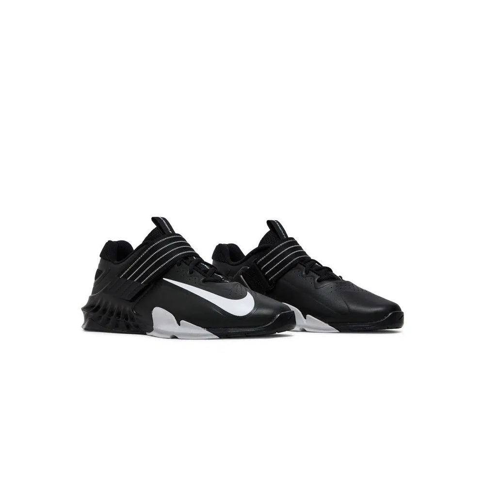 Кроссовки Nike Savaleos 'Black White' 8